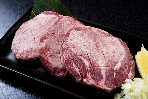 厚切り牛タン